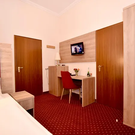 Roemerhof Szálloda 3*
