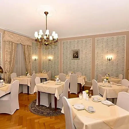 Hotell Römerhof 3*