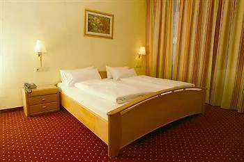 Roemerhof Hotel 3*