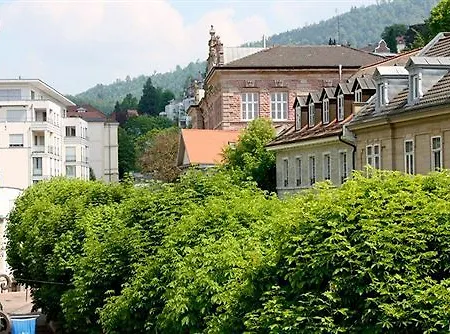 Roemerhof Szálloda Baden-Baden