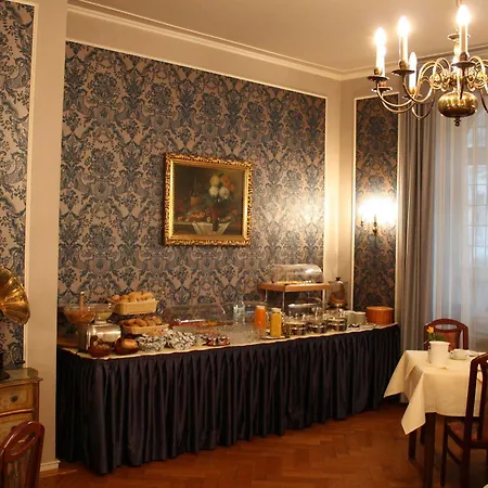 Roemerhof Szálloda 3*