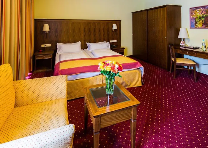 レーマーホフ 3*