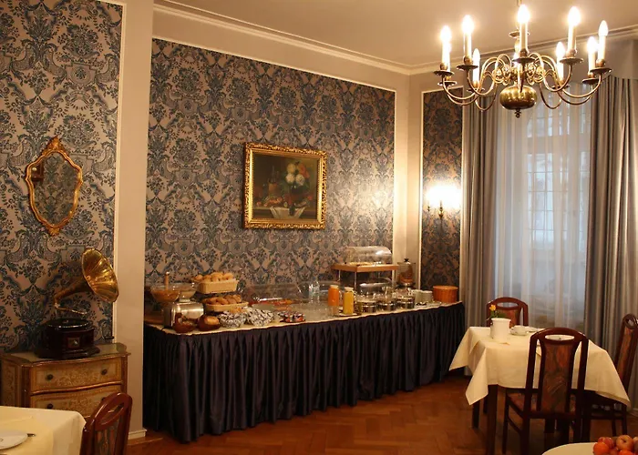 レーマーホフ ホテル 3*